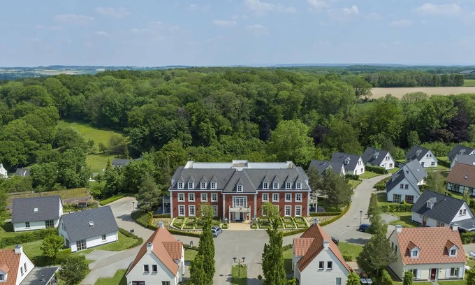 Municipality of Valkenburg aan de Geul Villa | Luxury 6-person villa in the holiday park Landal Kasteeldomein De Cauberg