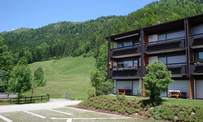 Walchsee Apartment | Luxury 6 pers. Apartment with guest rooms near the golf course and lake