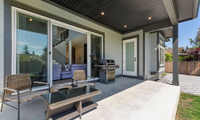 South Surrey House | Luxury and New Private house in South Surrey, White Rock.