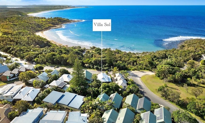 Angourie Villa | Luxury Angourie Villa! Dream location, WiFi, the ideal couples retreat +
