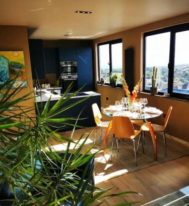 Woodingdean Apartment | Luxury Apartment Brighton and South Downs National Park, Free Parking, animals on request daily fee