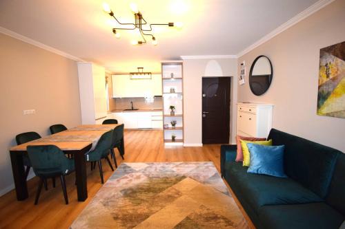 Tirgu Mures Apartment | Luxury Apartment Central