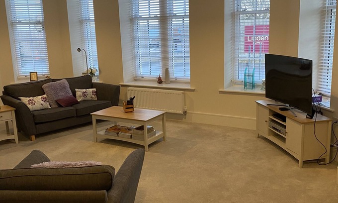Chichester Condo | Luxury Apartment in Graylingwell, Chichester