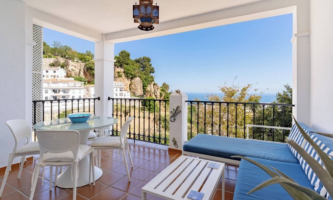 Mijas Pueblo Apartment | Luxury Apartment with Amazing views