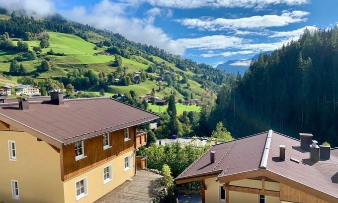 Vorderglemm House | Luxury apartment with sauna in Saalbach for 8 persons