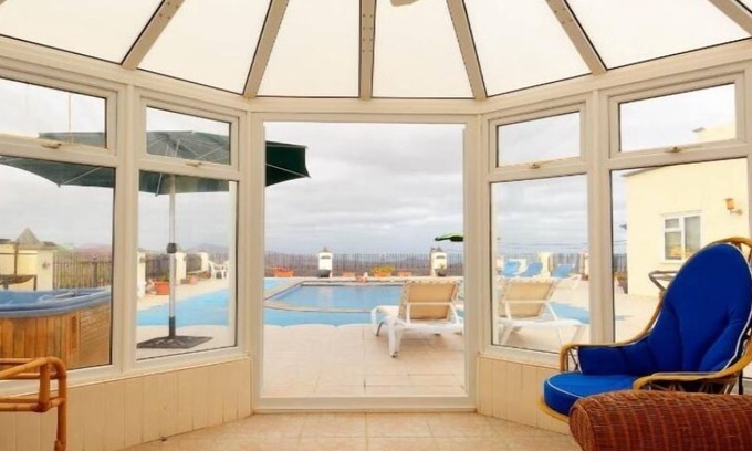 Soo Apartment | Luxury Apartment with Pool, Hot Tub, and Free Accommodation Insurance,