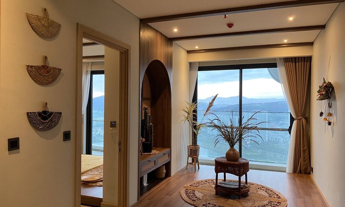 Bai Chay Apartment | Luxury apartment with view of Ha Long bay - 5 min from the beach