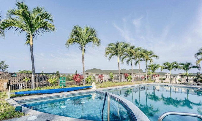 Kahaluu Bay House | Luxury at Na Hale O Keauhou #N1