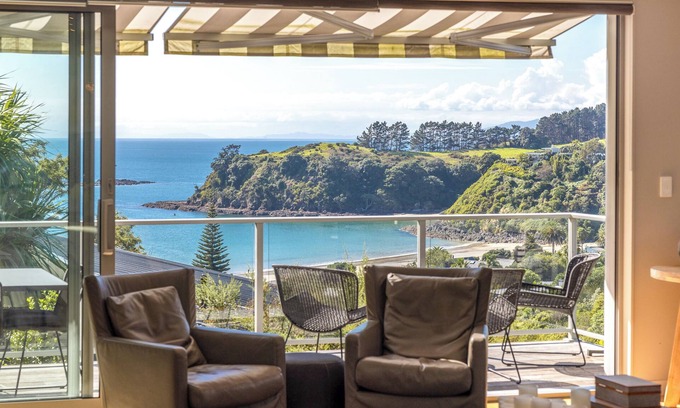 Palm Beach House | Luxury at Palm Beach is just a 5 min walk to Palm Beach