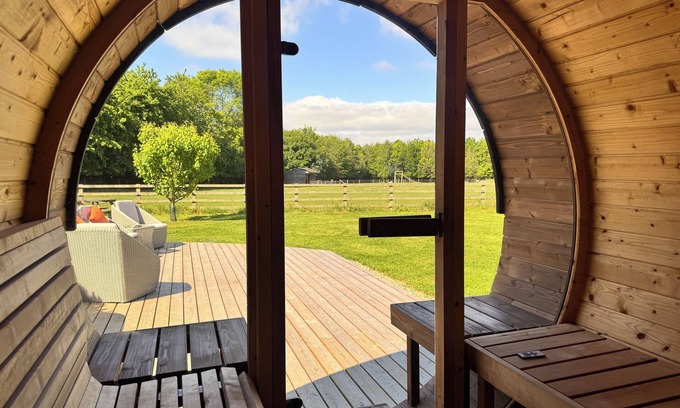 Sutton on the Forest House | 🌾Luxury Barn Escape with Sauna & Cold Plunge | Sleeps 8 | Near York 🧖♀️🦙🌳