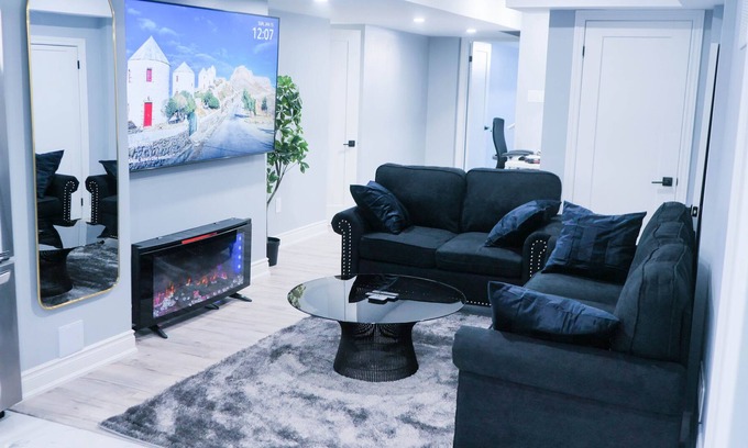 Brampton House | LUXURY BASEMENT APARTMENT IN BRAMPTON