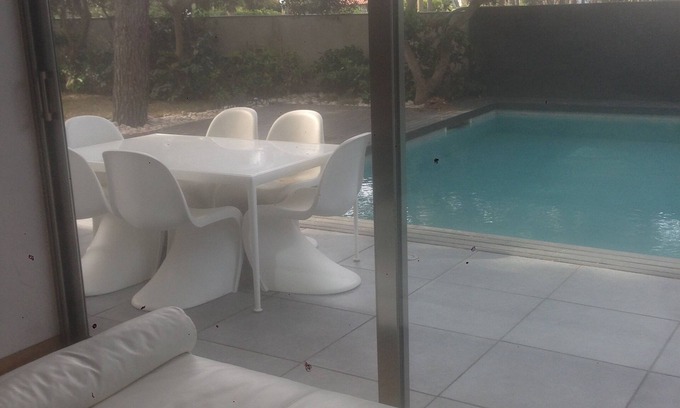Taranto Villa | Luxury Bay Villa with private pool one step from the beach