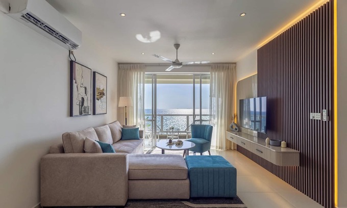 Uswetakeiyawa Condo | Luxury Beach front Apartment - Stunning Views - Sheki Sands