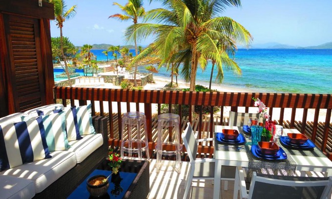 Red Hook Apartment | Luxury Beachfront King Suite on Sapphire Beach II