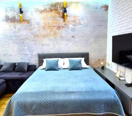 Krakow Apartment | LUXURY BLUE CASCADE studio DOWNTOWN balcony