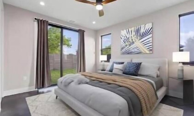Cherrywood House | Luxury Brand New Home w/ heated Pool - Austin