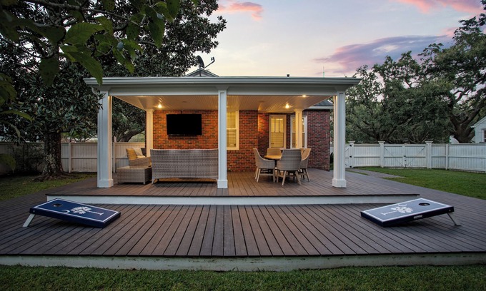 West Ashley House | Luxury Bungalow Steps Away From Trendy Avondale & 5 Minutes to Downtown