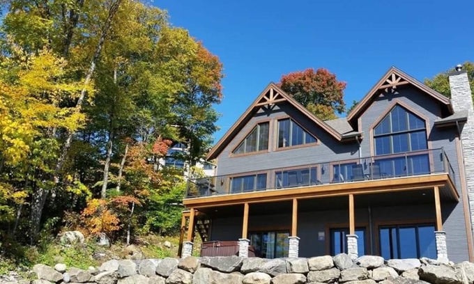 Stoneham Cottage | Luxury cottage, panoramic view over the entire valley/Ski Resort, 24 people