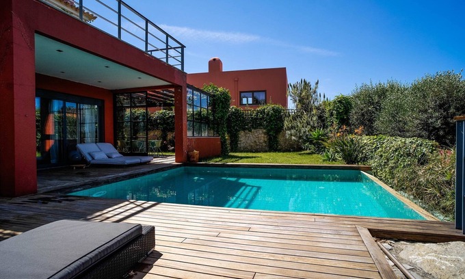 Charneca Villa | Luxury Cascais Villa | 4 Bedrooms | Villa do Farol | Sea Views | Close to Beach