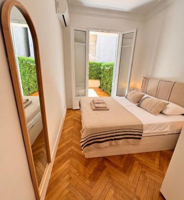 Thiers House | Luxury Central Condo with Private Terrace in Nice