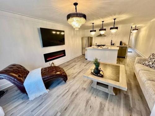 Gainesville House | Luxury City Loft in Gainesville D