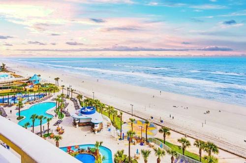 Daytona Beach Apartment | Luxury Condo 10th Floor at the Wyndham Ocean Walk