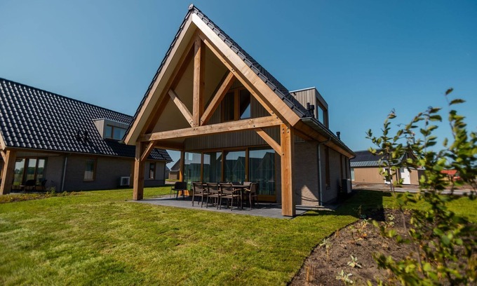 Cadzand-Bad House | Luxury dune villa with Energy Station