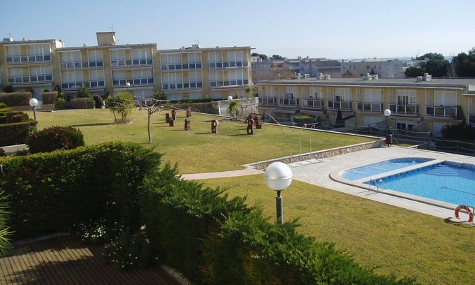 Sant Carles de la Rapita Apartment | Luxury urbanization facing the sea, pool and garage