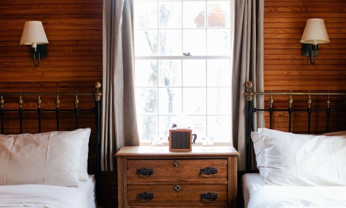 Warren Hotel | Luxury family suite and you can bring the dog!