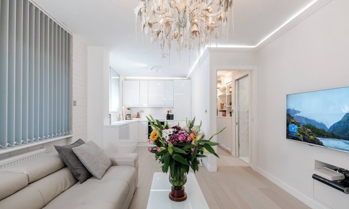 Pembridge Apartment | * Luxury Flat/Super King Bed *