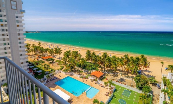 Carolina Apartment | Luxury Floating Bed Beachfront Condo - Beach View Balcony & Parking