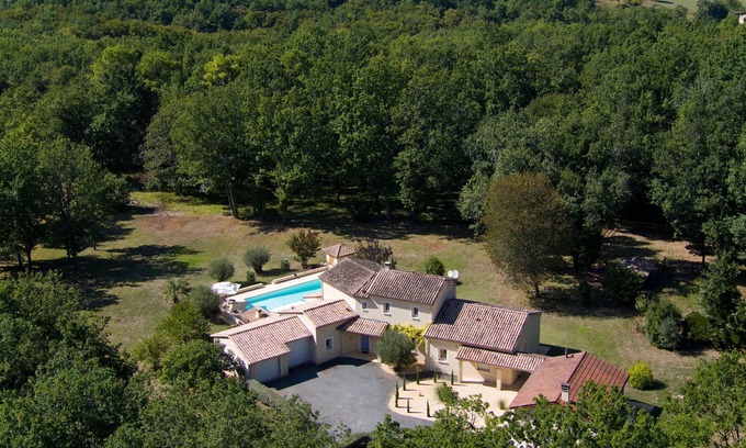 Beaumont-du-Perigord Villa | Luxury country house, very quiet, large pool, free wifi