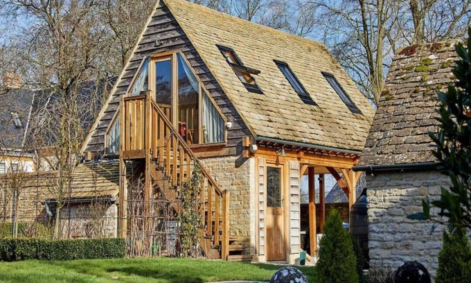 Bicester Apartment | Luxury Garden Annexe, self contained peaceful apartment with lovely views