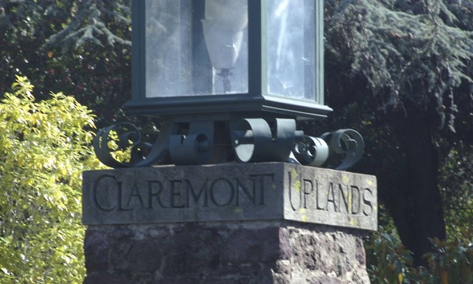 Claremont House | LUXURY GARDEN OASIS IN COVETED CLAREMONT NEIGHBORHOOD