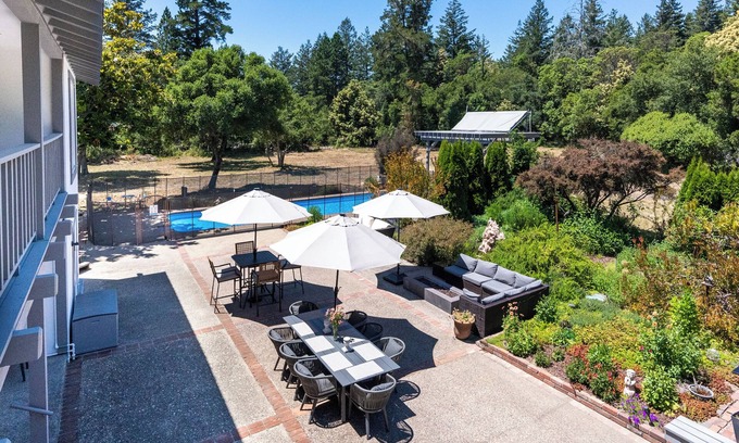 Bonny Doon House | Luxury Garden Villa, in Bonny Doon, with hot tub and game room