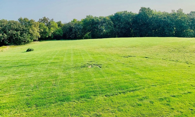 Winterset House | Luxury Guest Home in Beautiful Madison County