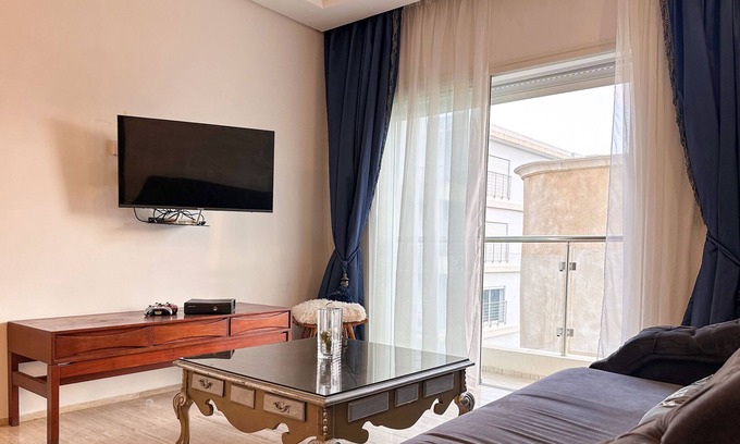 Ain Zaghouan Apartment | Luxury Haven: Jardin de Carthage Bliss