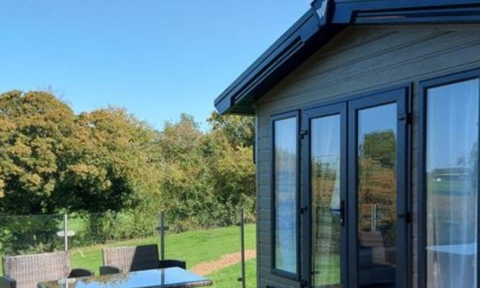 Woolhope Cabin | Luxury Holiday Lodge in Herefordshire Countryside - Windmill View