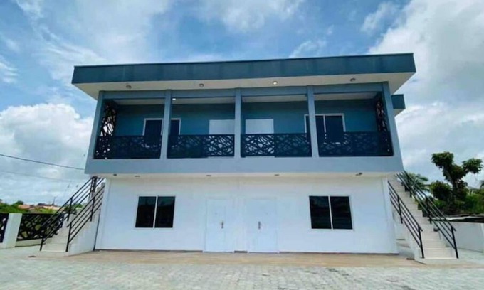 Kwatta Condo | Luxury holiday/Longstay apartment fully furnished with airco