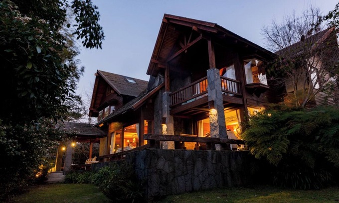 Villarrica House | Luxury home in the best condominium in the area