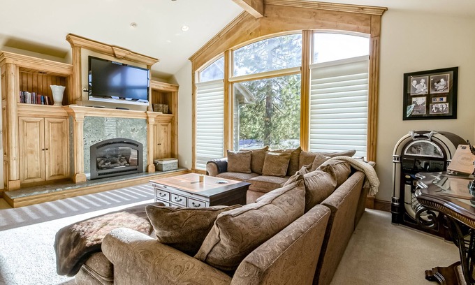 Round Hill Village House | Luxury home with fireplaces, AC, home office, & 2-car garage, sleeps 10