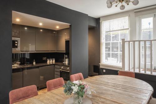 Bath House | Luxury Home with Terrace in Central Bath Sleeps 10