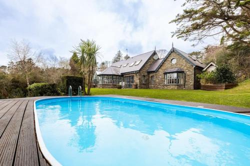 County Cork Villa | Luxury House on Seafront