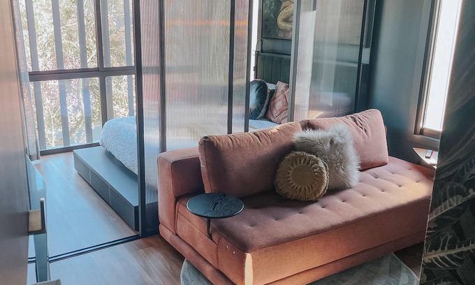 Braddon Apartment | Luxury, jungle-themed micro-apartment. 300m to tram stop. Walk to Lonsdale St.