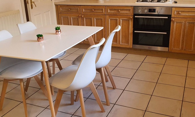 Weston on Trent House | Luxury King House
