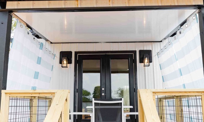 Lincoln House | Luxury Lake Bungalow: King Bed, Deck, Lake Access #3