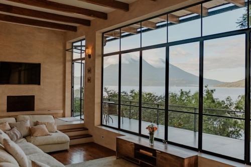 San Marcos La Laguna Villa | Luxury Lakefront Retreat at Casa Floresta