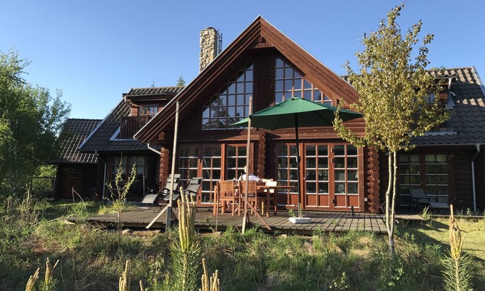 Mansarp Cabin | Luxury log cabin, in the middle of nature, own beach. Wi-fi and modern facilities.