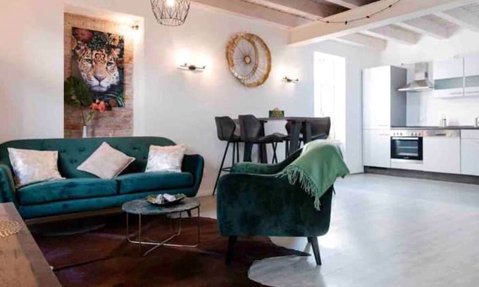 Hanau Apartment | LUXURY | NEAR FRANKFURT | 8 PERSON 24/7 CHECK