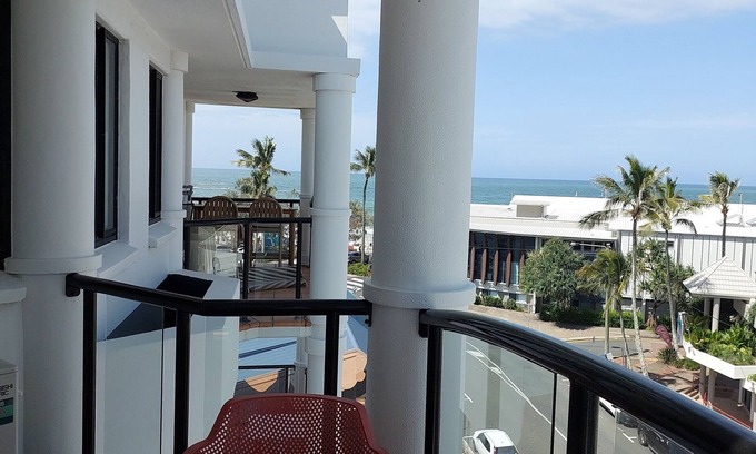 Mooloolaba Apartment | *Luxury Ocean-View Retreat in the Heart of Mooloolaba*